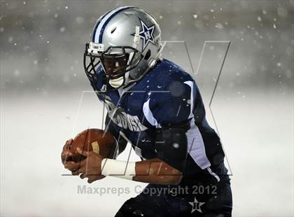 Thumbnail 2 in St. Joseph vs. Hillhouse (CIAC Class M Quarterfinal) photogallery.