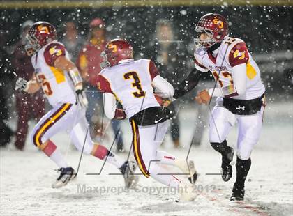 Thumbnail 3 in St. Joseph vs. Hillhouse (CIAC Class M Quarterfinal) photogallery.