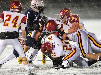Thumbnail 2 in St. Joseph vs. Hillhouse (CIAC Class M Quarterfinal) photogallery.