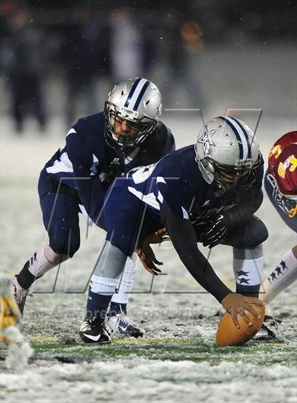 Thumbnail 1 in St. Joseph vs. Hillhouse (CIAC Class M Quarterfinal) photogallery.