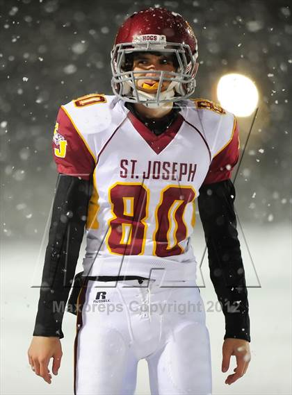 Thumbnail 1 in St. Joseph vs. Hillhouse (CIAC Class M Quarterfinal) photogallery.