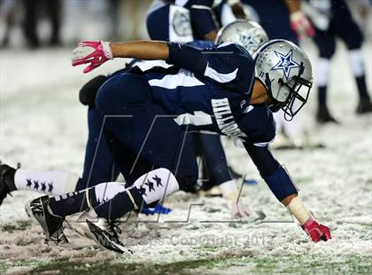 Thumbnail 1 in St. Joseph vs. Hillhouse (CIAC Class M Quarterfinal) photogallery.