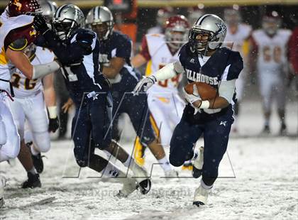 Thumbnail 1 in St. Joseph vs. Hillhouse (CIAC Class M Quarterfinal) photogallery.
