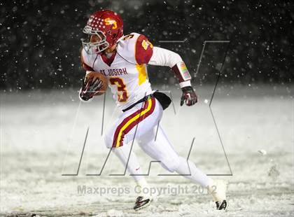 Thumbnail 3 in St. Joseph vs. Hillhouse (CIAC Class M Quarterfinal) photogallery.