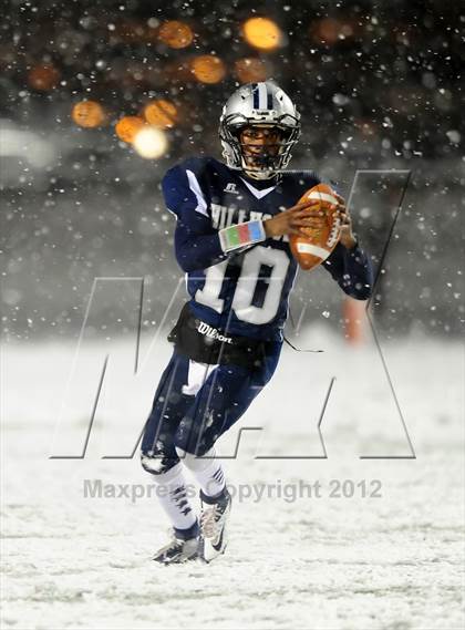 Thumbnail 1 in St. Joseph vs. Hillhouse (CIAC Class M Quarterfinal) photogallery.