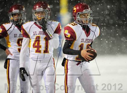 Thumbnail 2 in St. Joseph vs. Hillhouse (CIAC Class M Quarterfinal) photogallery.
