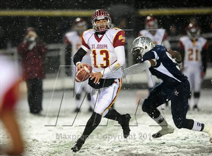 Thumbnail 3 in St. Joseph vs. Hillhouse (CIAC Class M Quarterfinal) photogallery.
