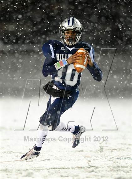 Thumbnail 3 in St. Joseph vs. Hillhouse (CIAC Class M Quarterfinal) photogallery.