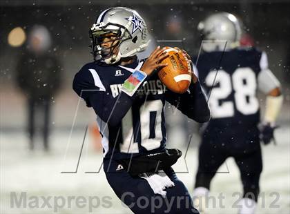 Thumbnail 1 in St. Joseph vs. Hillhouse (CIAC Class M Quarterfinal) photogallery.