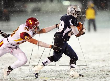 Thumbnail 3 in St. Joseph vs. Hillhouse (CIAC Class M Quarterfinal) photogallery.