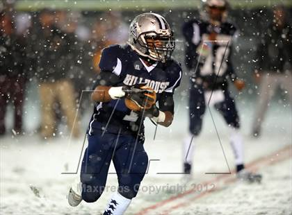 Thumbnail 1 in St. Joseph vs. Hillhouse (CIAC Class M Quarterfinal) photogallery.