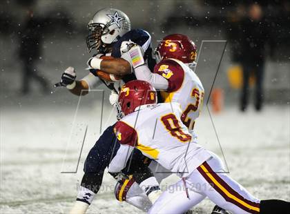Thumbnail 2 in St. Joseph vs. Hillhouse (CIAC Class M Quarterfinal) photogallery.
