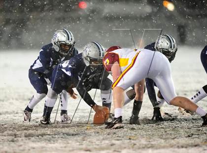 Thumbnail 2 in St. Joseph vs. Hillhouse (CIAC Class M Quarterfinal) photogallery.