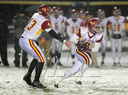 Thumbnail 3 in St. Joseph vs. Hillhouse (CIAC Class M Quarterfinal) photogallery.