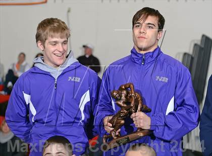 Thumbnail 2 in Section 11 Division 2 Finals photogallery.