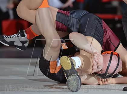 Thumbnail 3 in Section 11 Division 2 Finals photogallery.