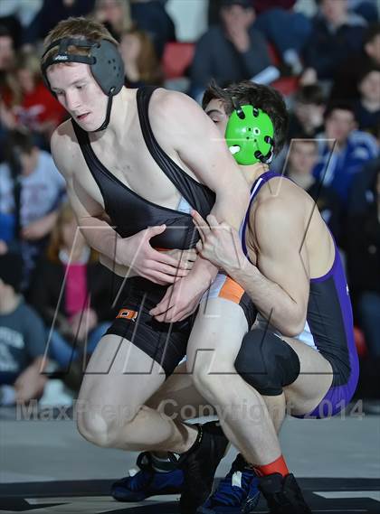 Thumbnail 2 in Section 11 Division 2 Finals photogallery.