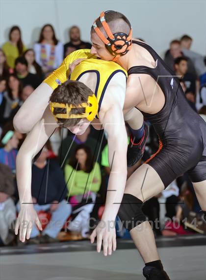 Thumbnail 2 in Section 11 Division 2 Finals photogallery.