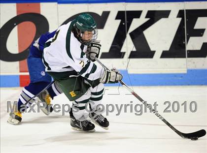 Thumbnail 3 in Darien vs. Hamden (CIAC Division 1 Semifinal) photogallery.