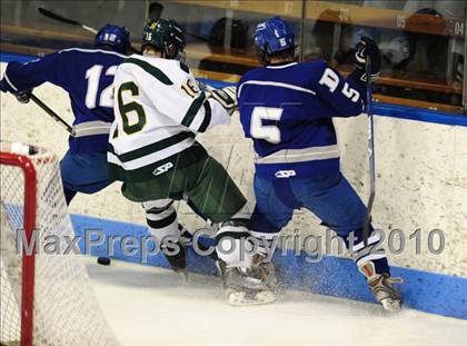 Thumbnail 1 in Darien vs. Hamden (CIAC Division 1 Semifinal) photogallery.