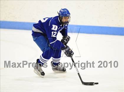Thumbnail 1 in Darien vs. Hamden (CIAC Division 1 Semifinal) photogallery.