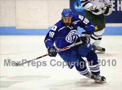 Thumbnail 2 in Darien vs. Hamden (CIAC Division 1 Semifinal) photogallery.