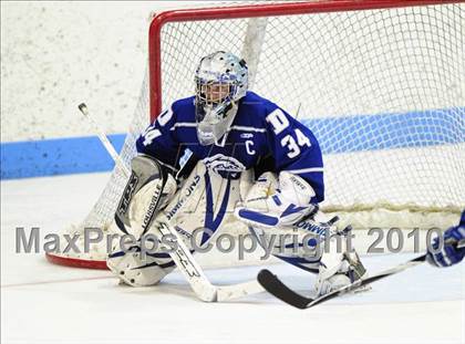 Thumbnail 3 in Darien vs. Hamden (CIAC Division 1 Semifinal) photogallery.