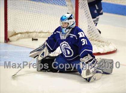 Thumbnail 1 in Darien vs. Hamden (CIAC Division 1 Semifinal) photogallery.