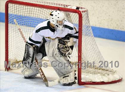 Thumbnail 2 in Darien vs. Hamden (CIAC Division 1 Semifinal) photogallery.