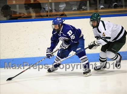 Thumbnail 3 in Darien vs. Hamden (CIAC Division 1 Semifinal) photogallery.
