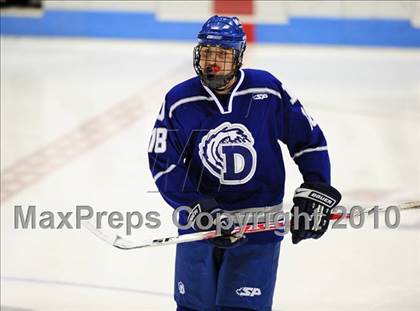 Thumbnail 3 in Darien vs. Hamden (CIAC Division 1 Semifinal) photogallery.