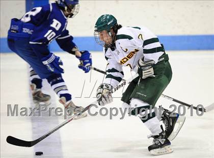 Thumbnail 1 in Darien vs. Hamden (CIAC Division 1 Semifinal) photogallery.