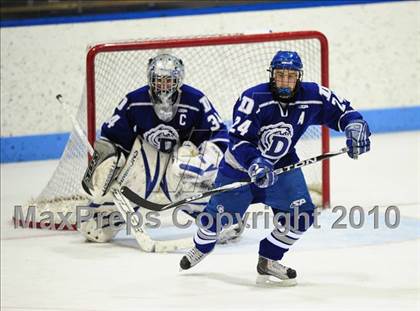 Thumbnail 3 in Darien vs. Hamden (CIAC Division 1 Semifinal) photogallery.