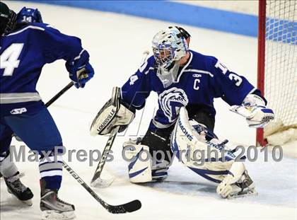 Thumbnail 3 in Darien vs. Hamden (CIAC Division 1 Semifinal) photogallery.
