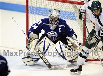 Thumbnail 1 in Darien vs. Hamden (CIAC Division 1 Semifinal) photogallery.