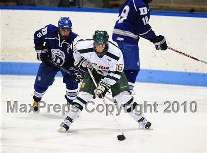 Thumbnail 1 in Darien vs. Hamden (CIAC Division 1 Semifinal) photogallery.