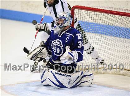 Thumbnail 3 in Darien vs. Hamden (CIAC Division 1 Semifinal) photogallery.
