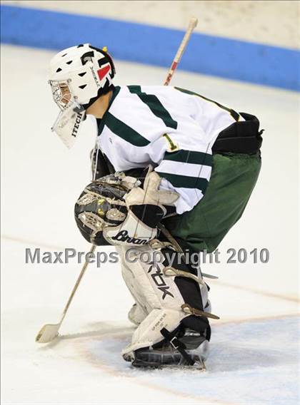 Thumbnail 1 in Darien vs. Hamden (CIAC Division 1 Semifinal) photogallery.
