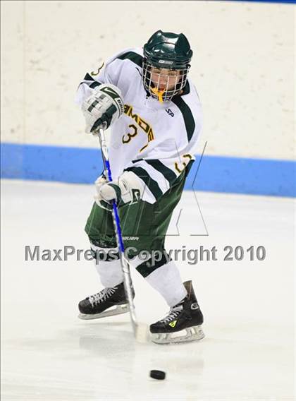 Thumbnail 2 in Darien vs. Hamden (CIAC Division 1 Semifinal) photogallery.