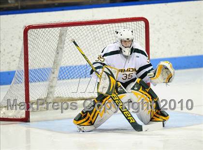 Thumbnail 3 in Darien vs. Hamden (CIAC Division 1 Semifinal) photogallery.