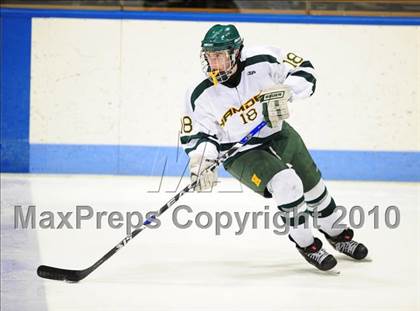 Thumbnail 3 in Darien vs. Hamden (CIAC Division 1 Semifinal) photogallery.