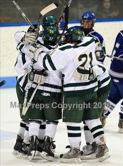 Thumbnail 3 in Darien vs. Hamden (CIAC Division 1 Semifinal) photogallery.