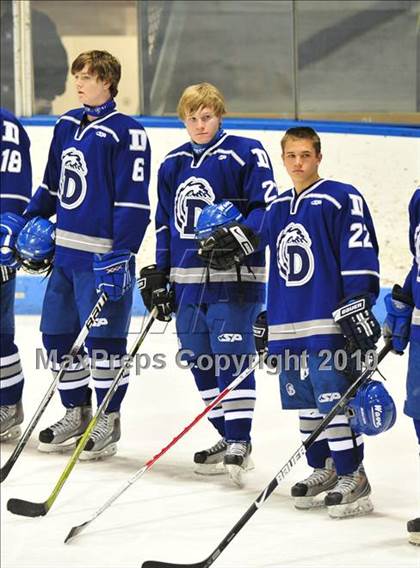Thumbnail 2 in Darien vs. Hamden (CIAC Division 1 Semifinal) photogallery.