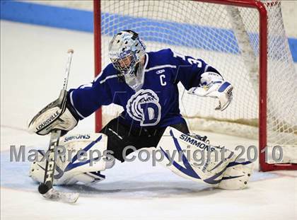 Thumbnail 1 in Darien vs. Hamden (CIAC Division 1 Semifinal) photogallery.