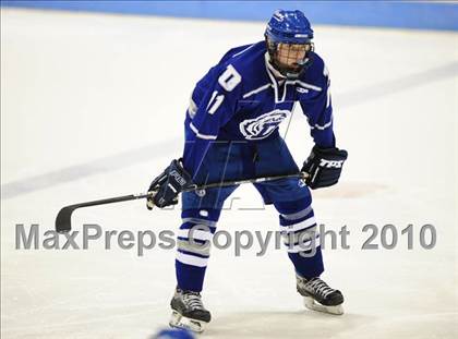 Thumbnail 2 in Darien vs. Hamden (CIAC Division 1 Semifinal) photogallery.