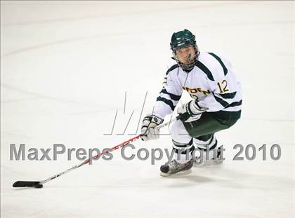 Thumbnail 3 in Darien vs. Hamden (CIAC Division 1 Semifinal) photogallery.