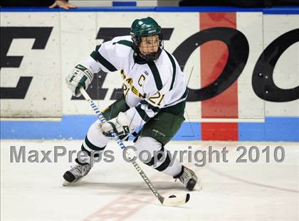 Thumbnail 1 in Darien vs. Hamden (CIAC Division 1 Semifinal) photogallery.