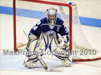 Thumbnail 2 in Darien vs. Hamden (CIAC Division 1 Semifinal) photogallery.