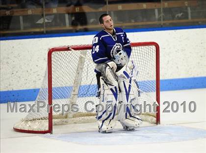 Thumbnail 2 in Darien vs. Hamden (CIAC Division 1 Semifinal) photogallery.