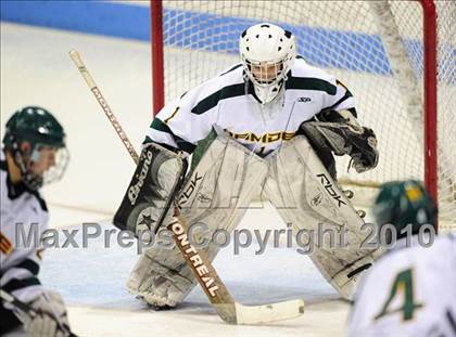 Thumbnail 2 in Darien vs. Hamden (CIAC Division 1 Semifinal) photogallery.